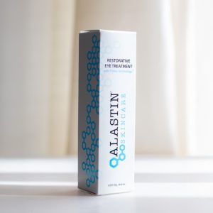 Restorative Eye Treatment with TriHex Technology
